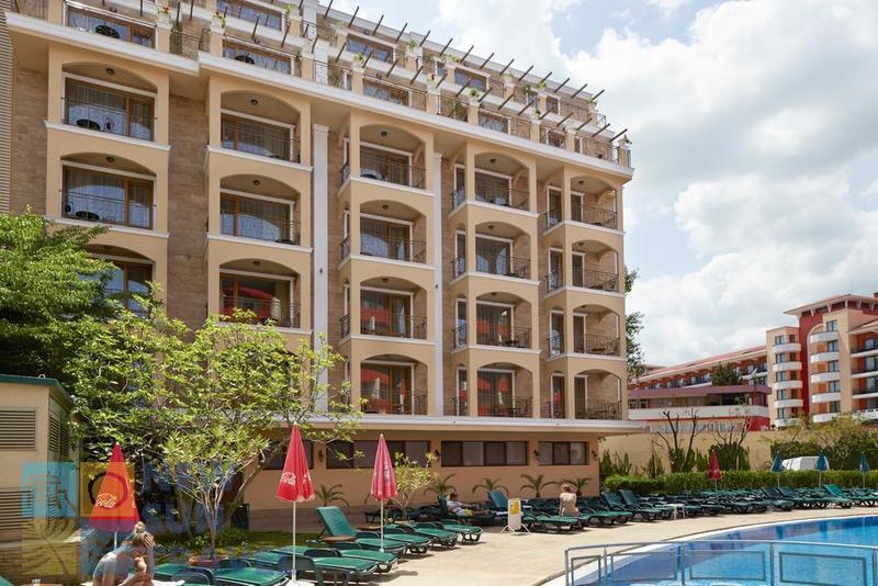 MENA PALACE